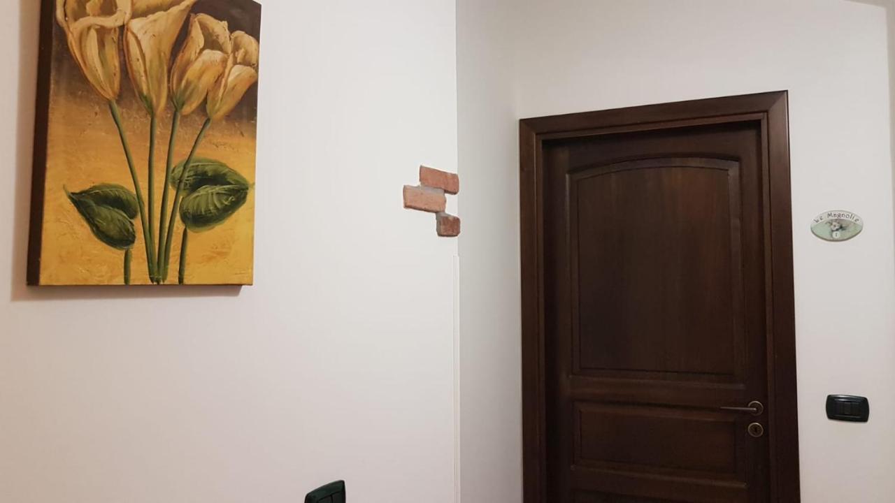 B&B L'Eucalipto Paola Esterno foto