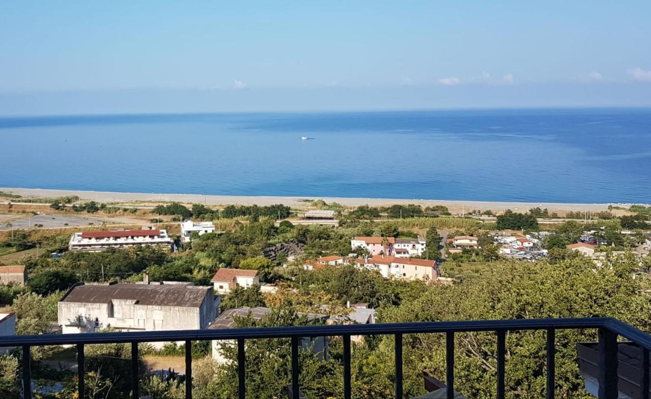 B&B L'Eucalipto Paola Esterno foto