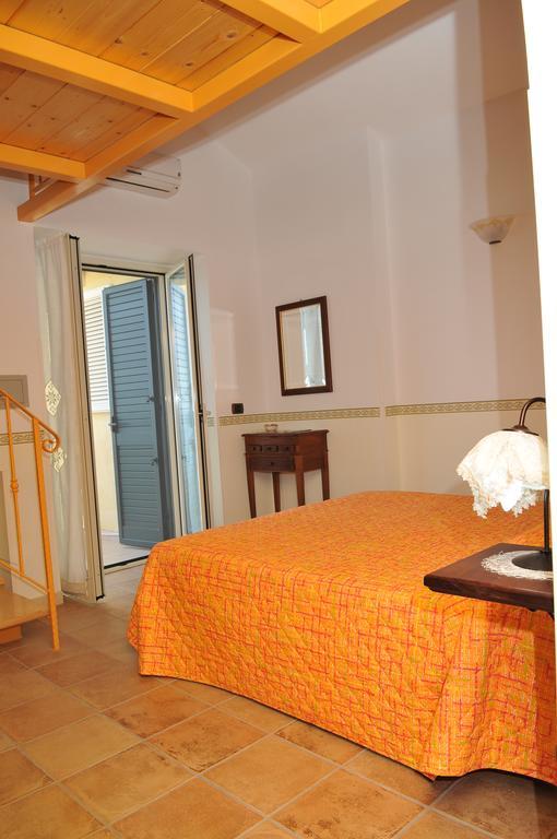 B&B L'Eucalipto Paola Camera foto
