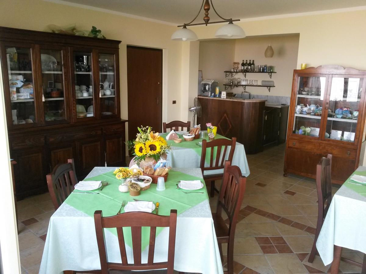 B&B L'Eucalipto Paola Esterno foto